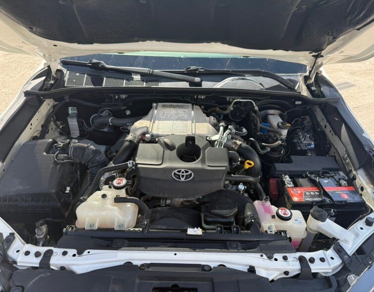 TOYOTA  HILUX DOUBLE CAB 2.4 GD6 4x4